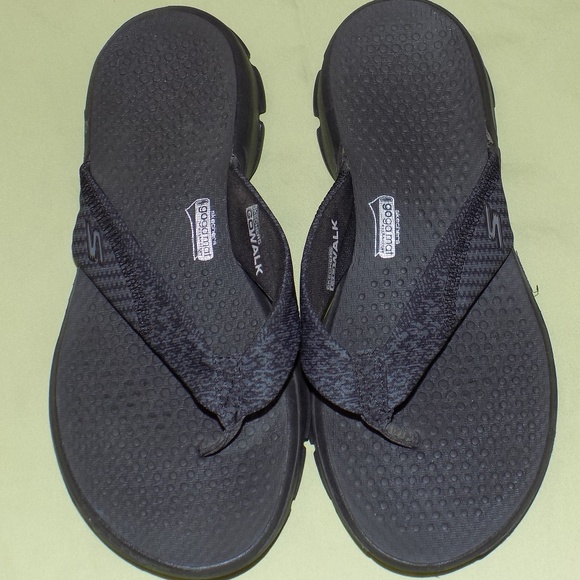 skechers go go mat flip flops
